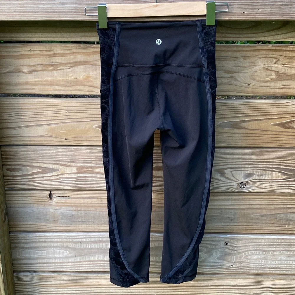 Lululemon Wunder Under Crop High-Rise Flocked - Picture 6 of 14